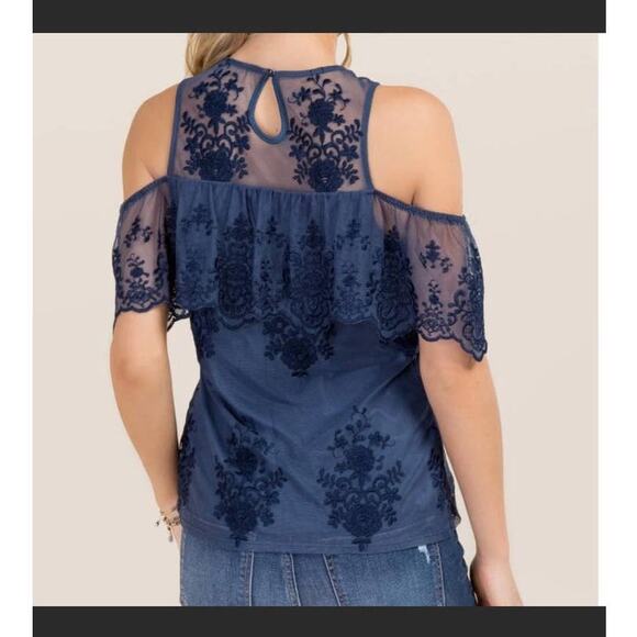 Francesca's black lace cold shoulder blouse - Picture 3 of 8